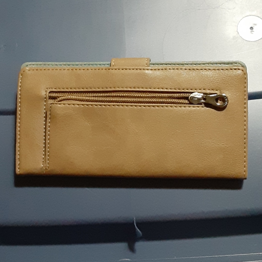Wallet - Picture 2 of 3